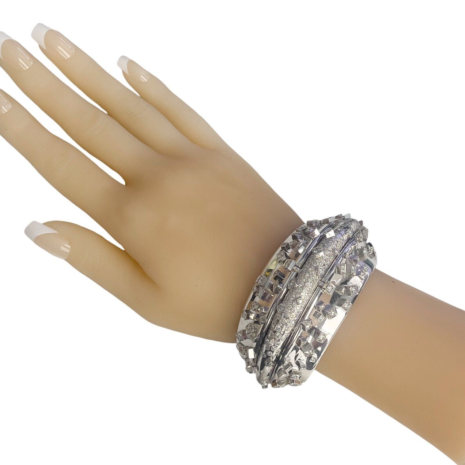 Wilfredo Rosado 18k White Gold Diamond Feather Array Cuff Bracelet WR 1051