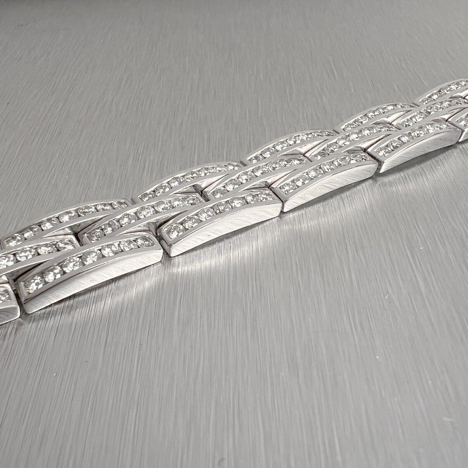 18k White Gold Diamond 3 Row Interlocking Link 12mm Chain Bracelet 7" 7.56ctw