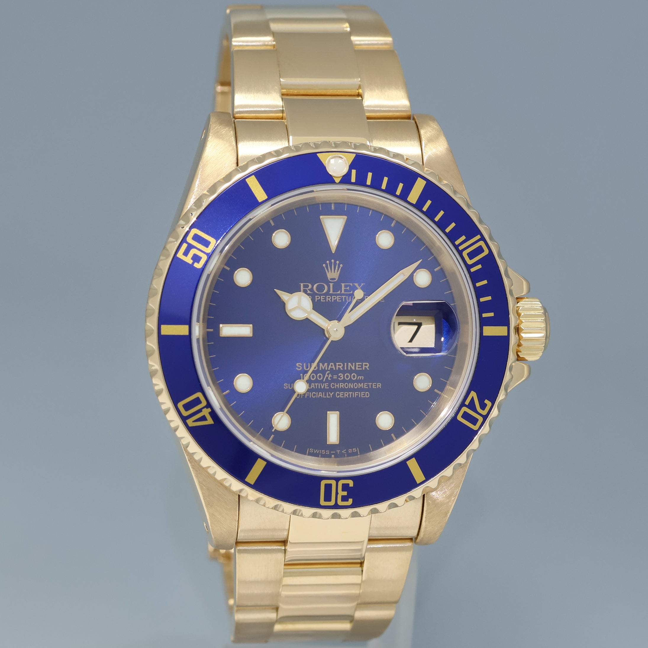 MINT Rolex 16618 Submariner Yellow Gold Blue Sunburst 40mm Watch Box