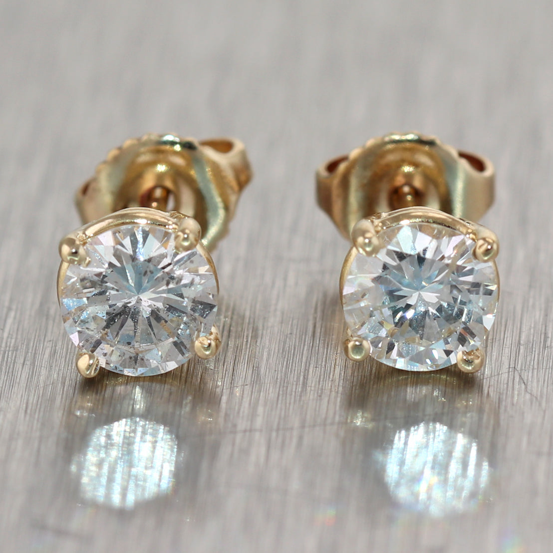 Modern 14k Yellow Gold 1.50ctw Diamond Stud Earrings