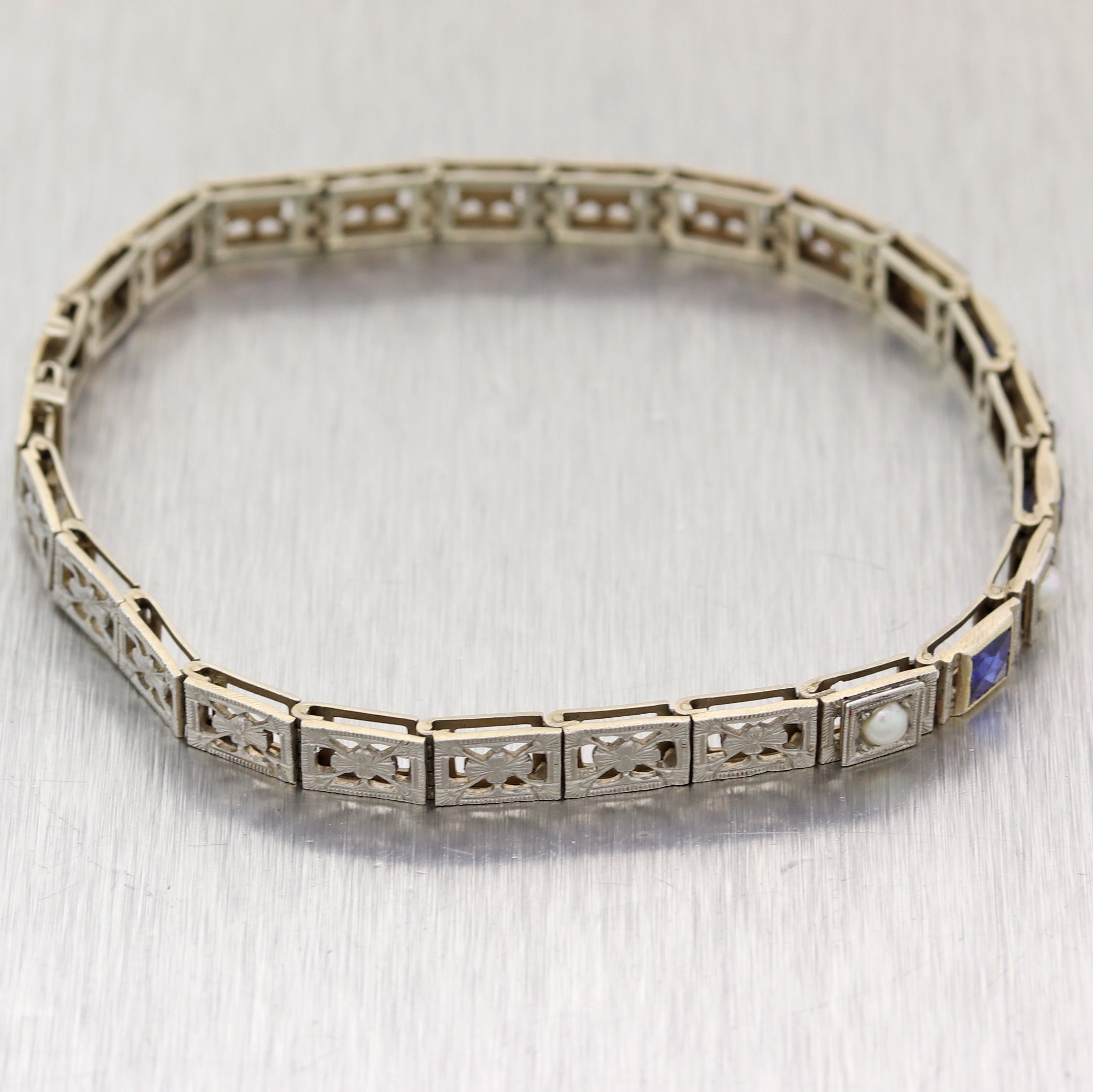 1930's Antique Art Deco 0.60ctw Sapphire & Pearl Filigree Bracelet