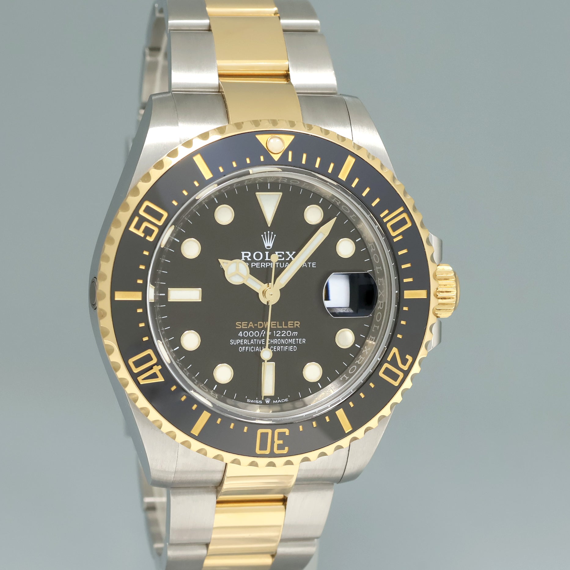 2022 MINT Rolex Sea-Dweller 43mm Two-Tone Yellow Gold 126603 Steel Black Watch Box