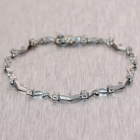 Modern 14k White Gold 0.50ctw Diamond Bracelet