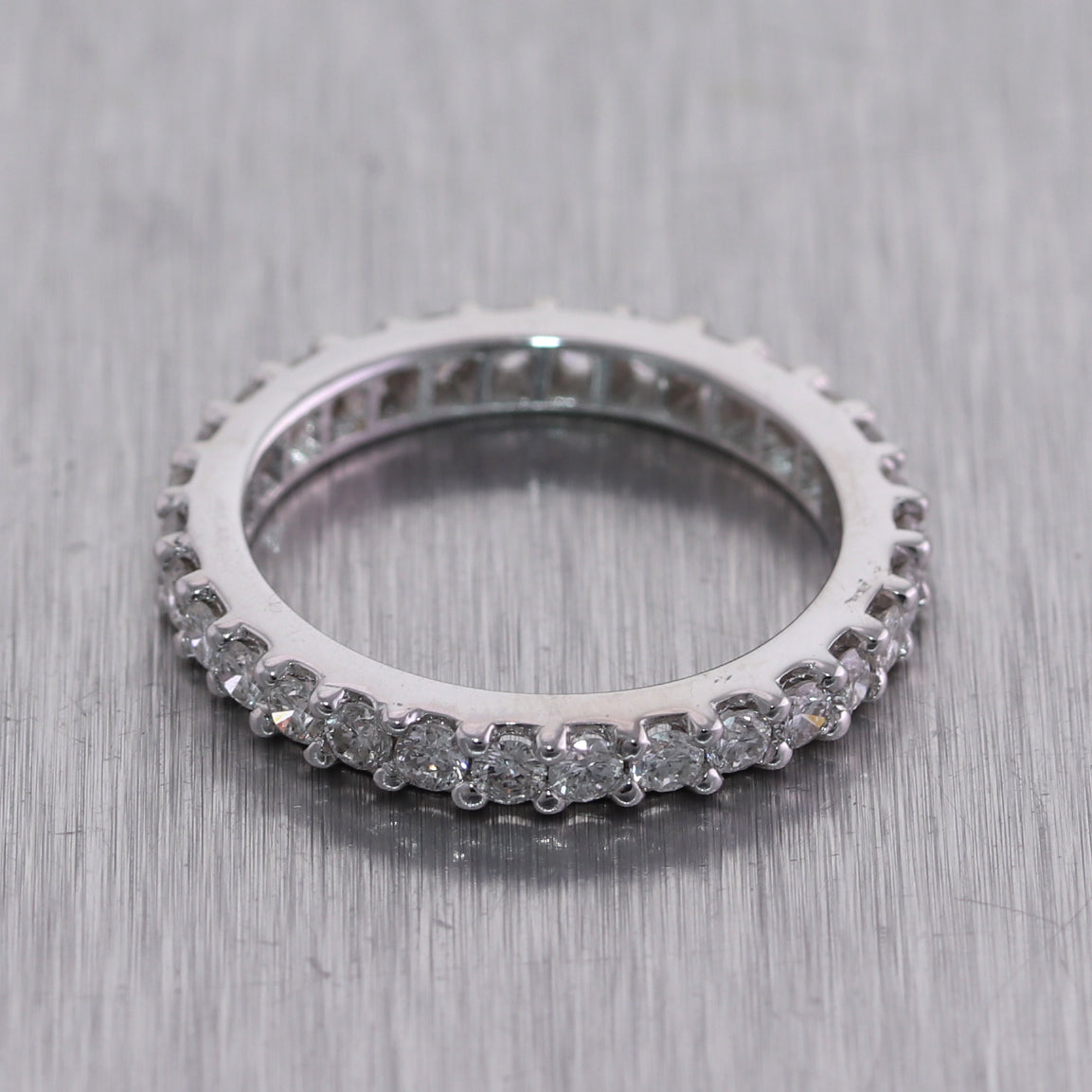 18k White Gold 1.25ctw Round Cut Diamond Eternity Band Ring