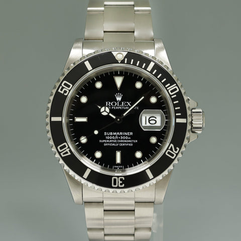 1999 Swiss Only Dial Rolex Submariner Date 16610 Steel Black 40mm Watch Box