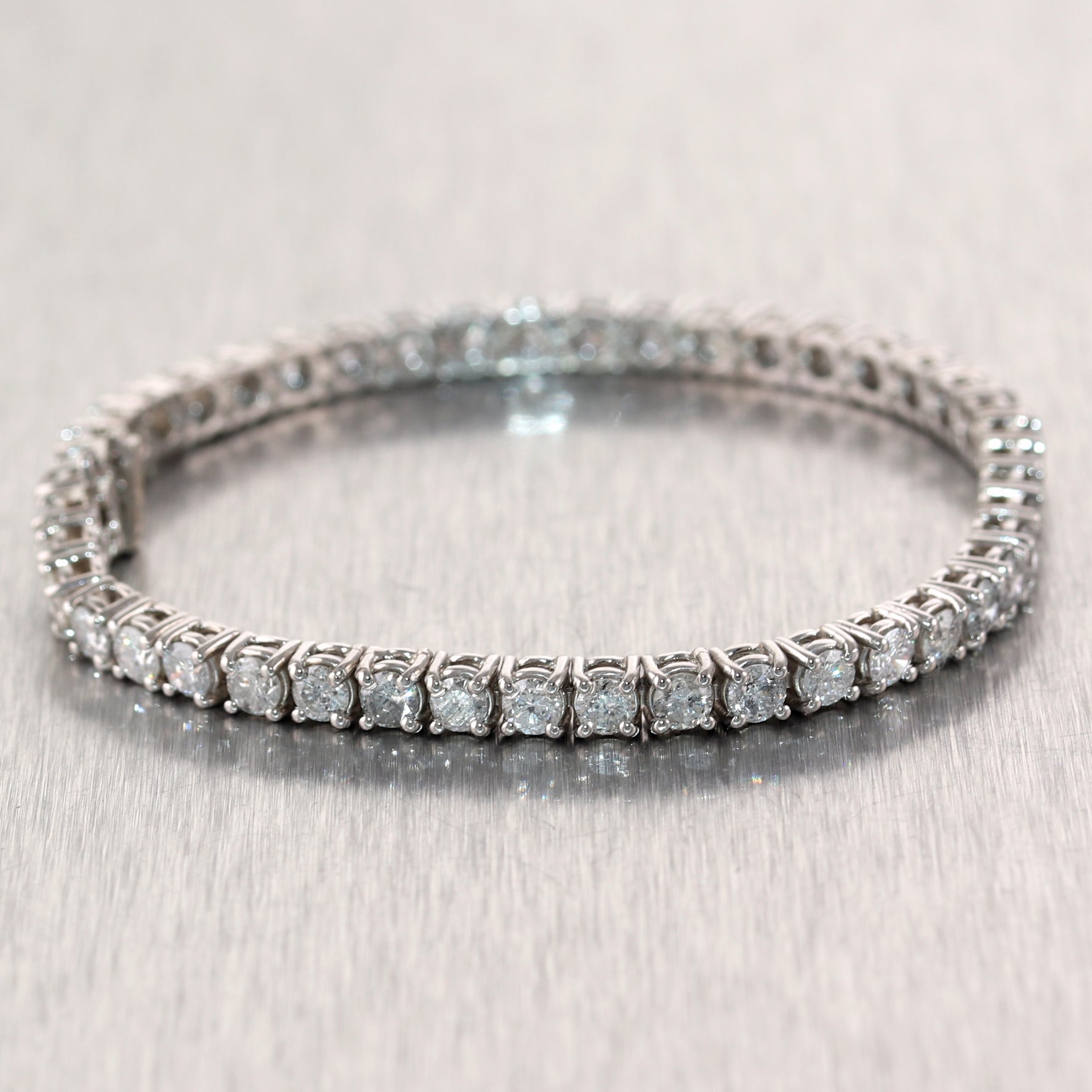 Modern 14k White Gold 8.03ctw Diamond Tennis Bracelet