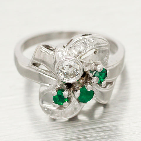 Antique Art Deco 0.40ctw Emerald & Diamond Ribbon Ring - 14k White Gold Swirl