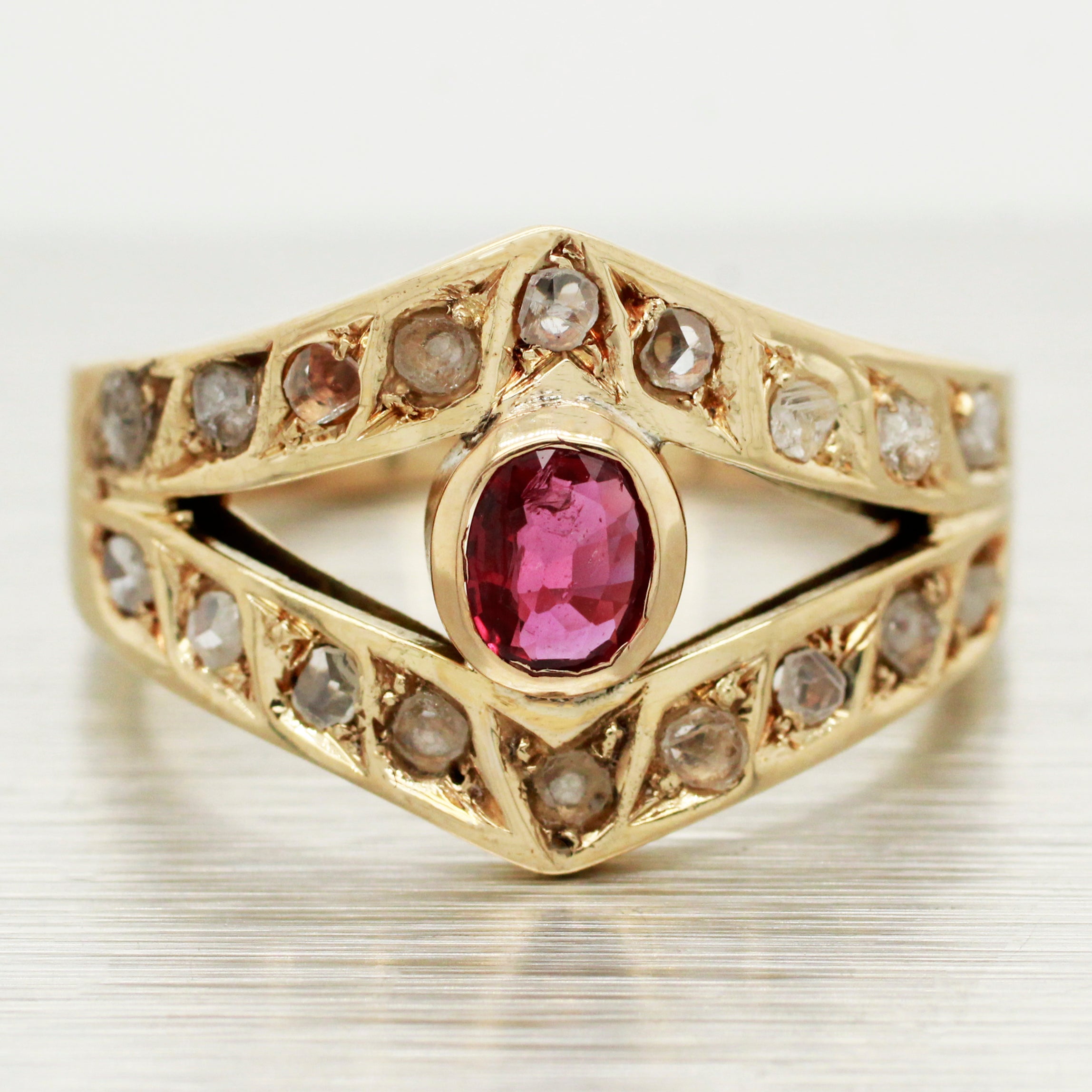 Antique Art Deco Ruby & Rose Cut Diamond Ring - 14k Yellow Gold Split Shank Band