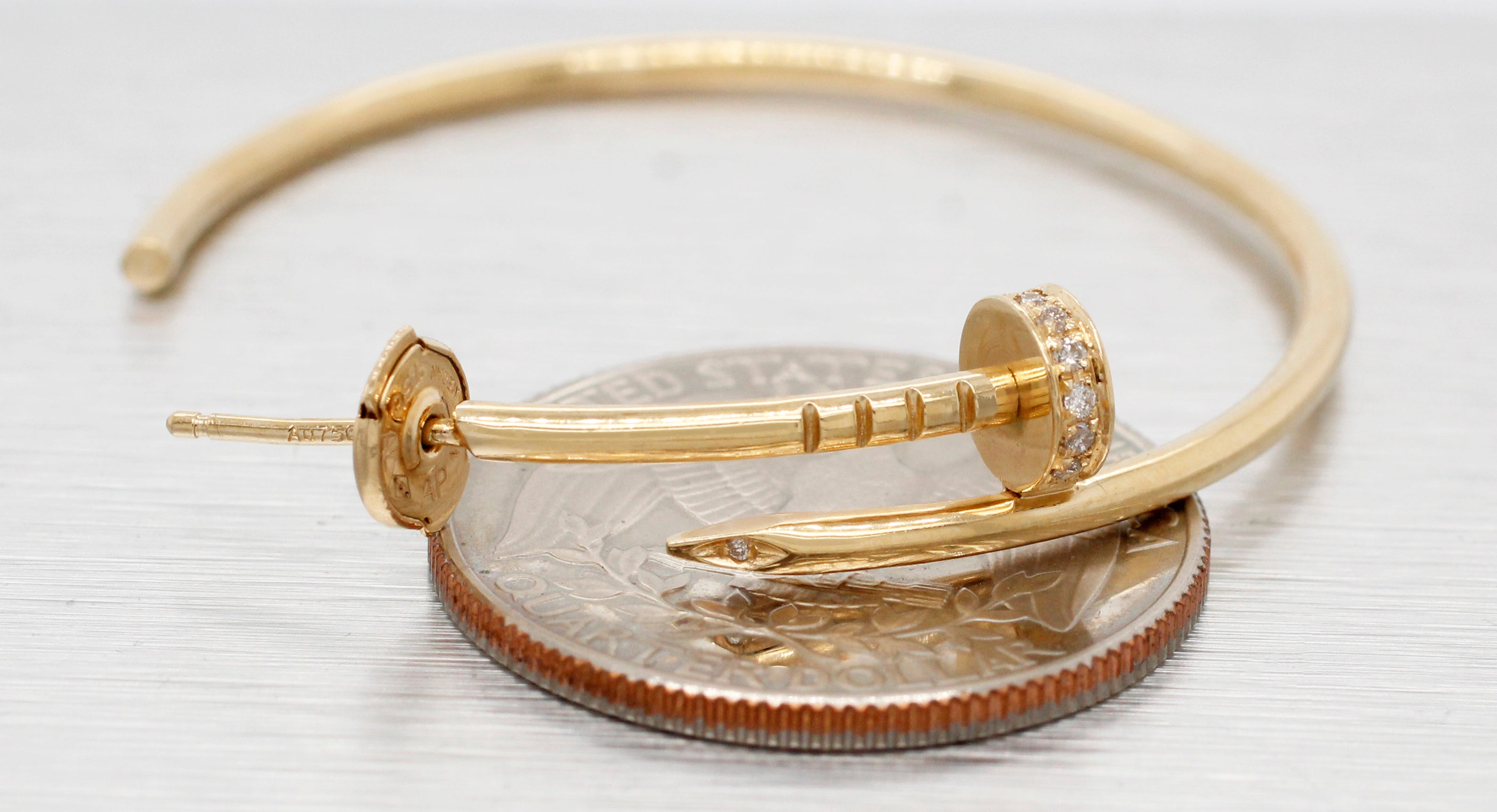 Modern 0.07ctw Diamond Nail Large Hoop Earrings - 18k Yellow Gold - Pushback