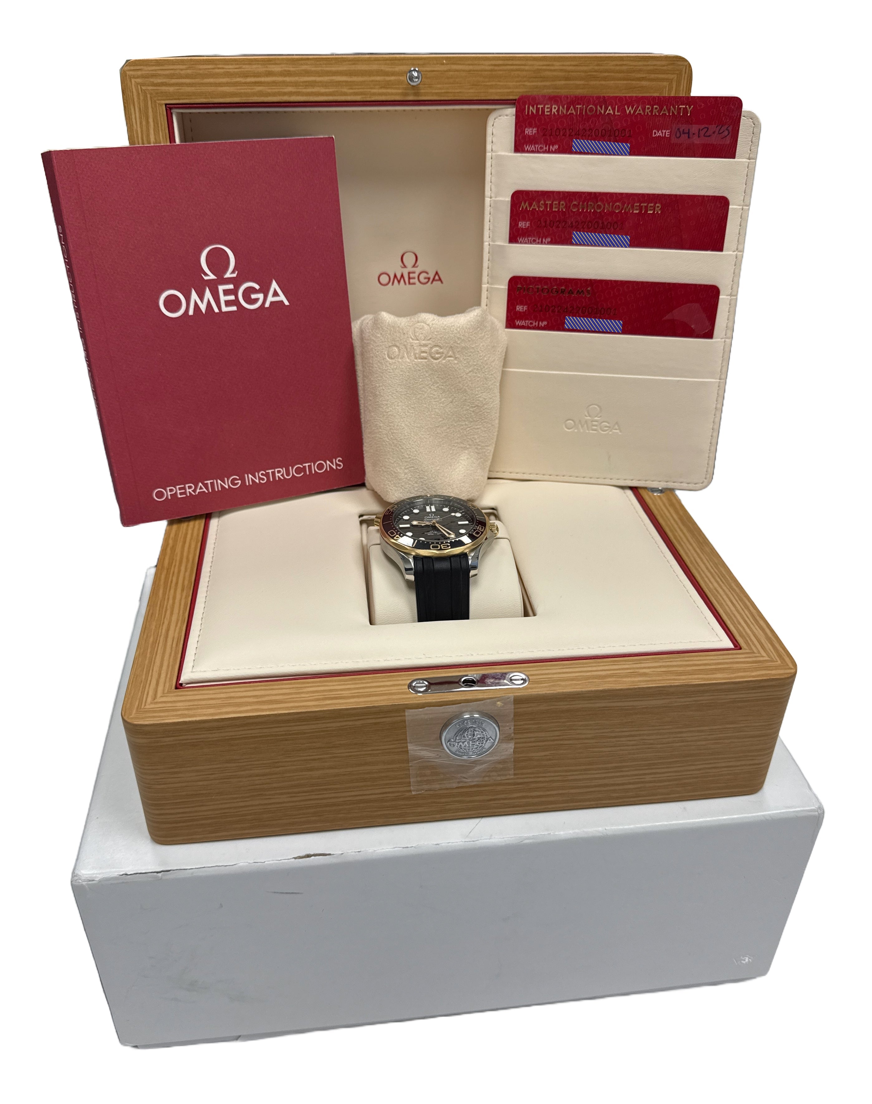 2023 PAPERS Omega Seamaster Steel BLACK WAVE 18k 44mm 210.22.42.20.01.001 BOX