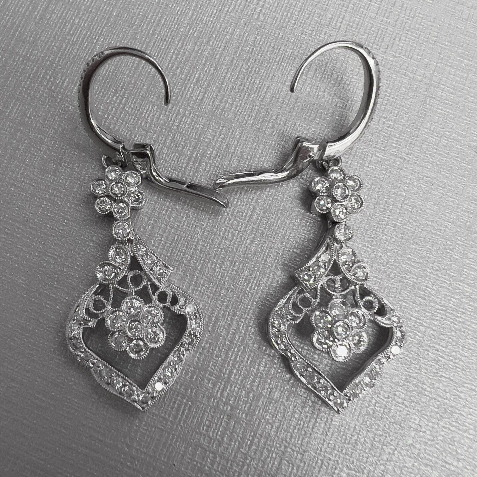 18k White Gold Diamond Leaf Vine Motif Earrings 0.85ctw G VS2