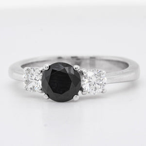 18k White Gold Three Stone White & 6mm Black Diamond Ring 0.40ctw size 5.5