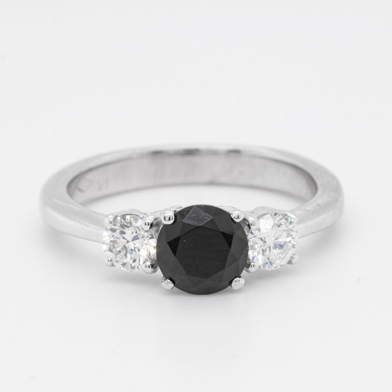 18k White Gold Three Stone White & 6mm Black Diamond Ring 0.40ctw size 5.5