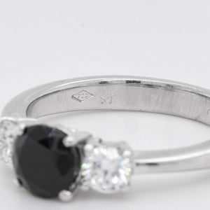 18k White Gold Three Stone White & 6mm Black Diamond Ring 0.40ctw size 5.5