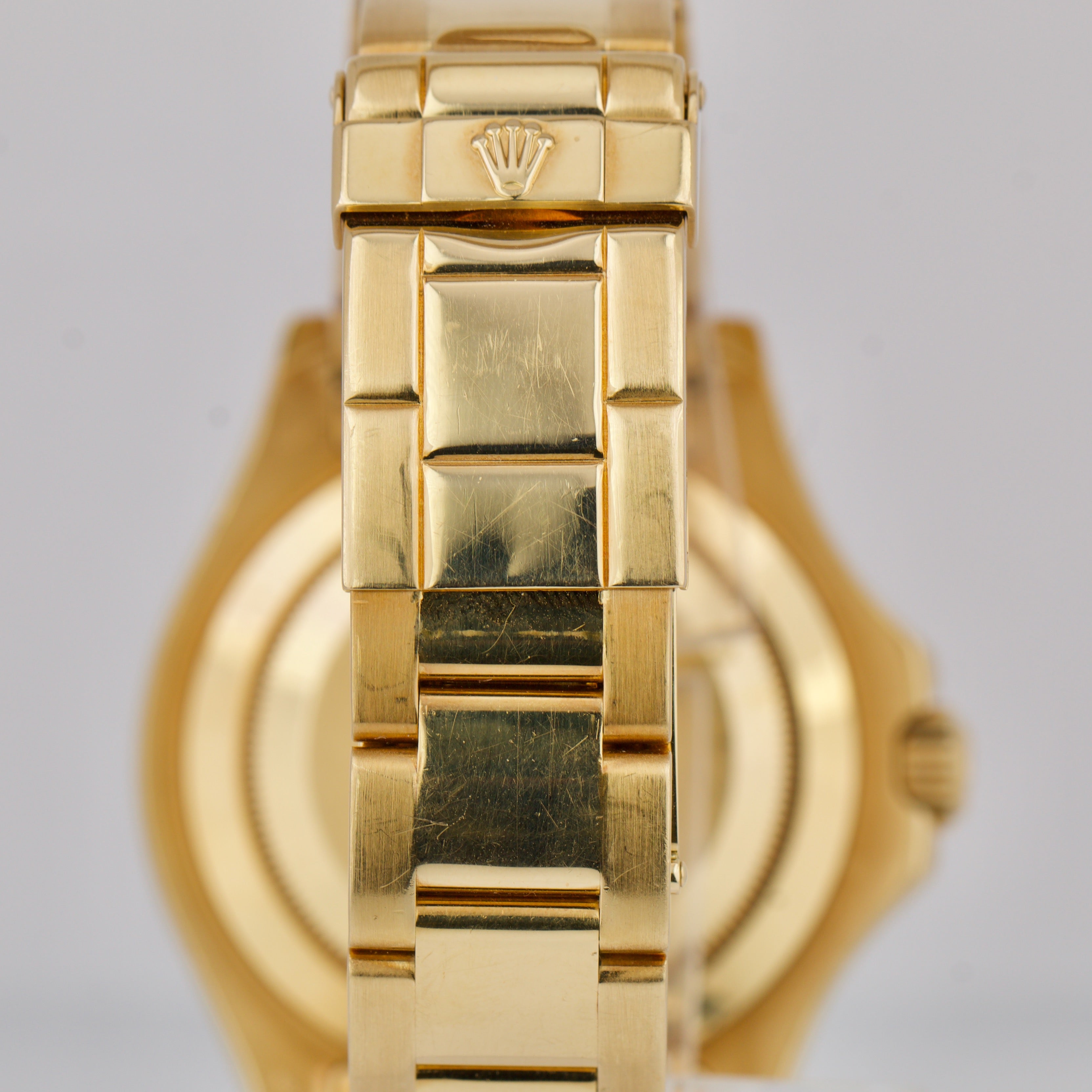 Rolex Yacht-Master 18K Yellow Gold Mop Sapphire/Diamond Dial 40mm Watch K 16628