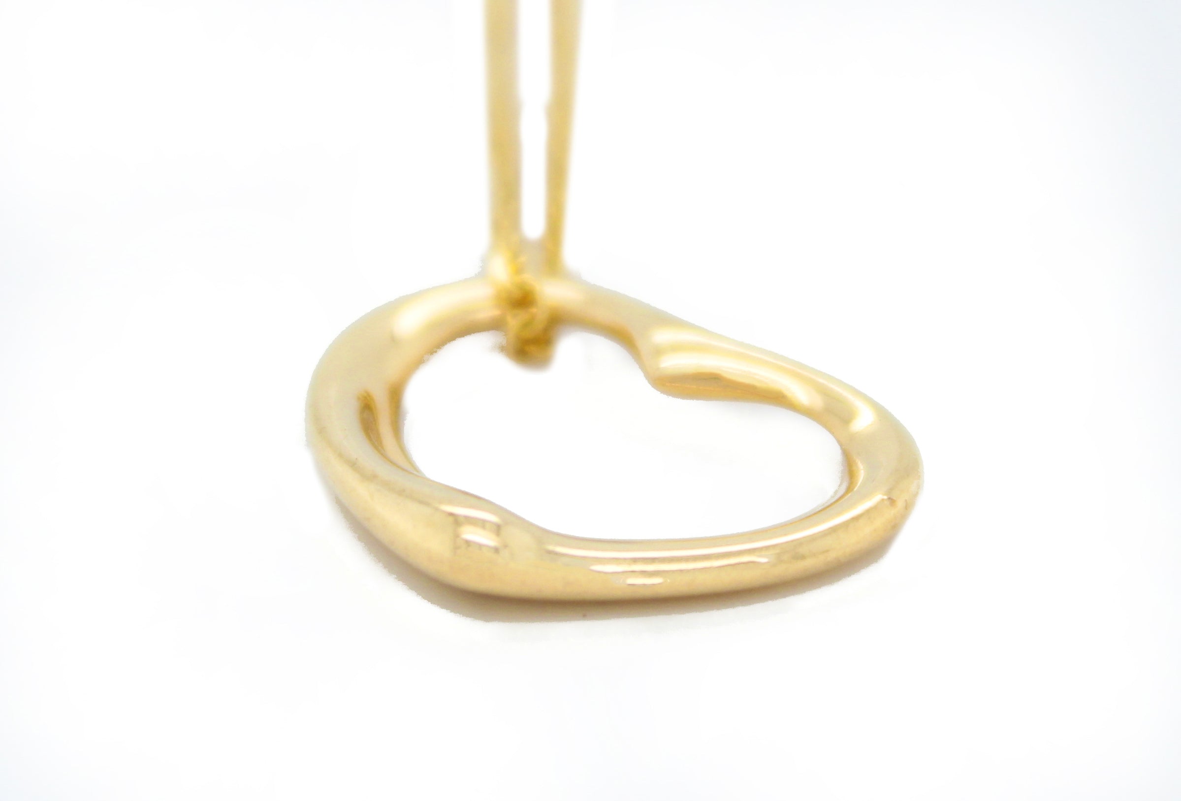 Elsa Peretti Open Heart Pendant in Yellow Gold, 7 mm