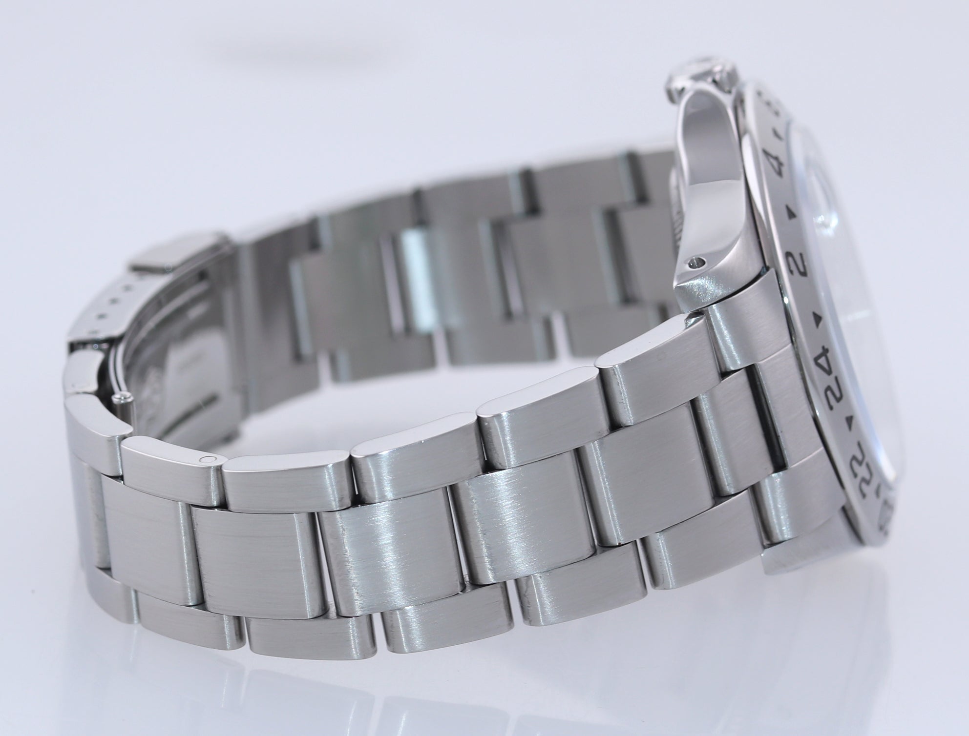 Rolex Explorer 2 16570 Steel White Dial Polar GMT 40mm Watch Box