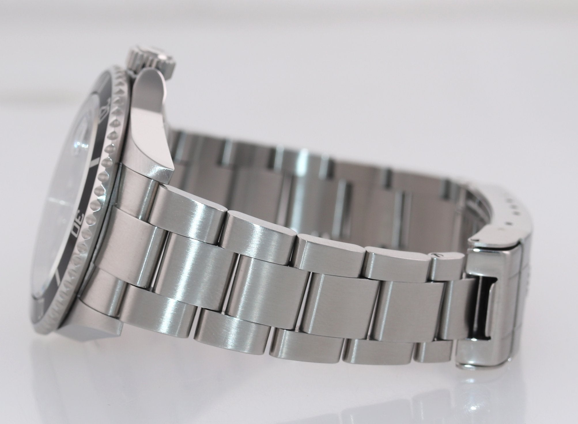 2009 PAPERS ENGRAVED REHAUT Rolex Submariner Date 16610 Steel 40mm Watch Box