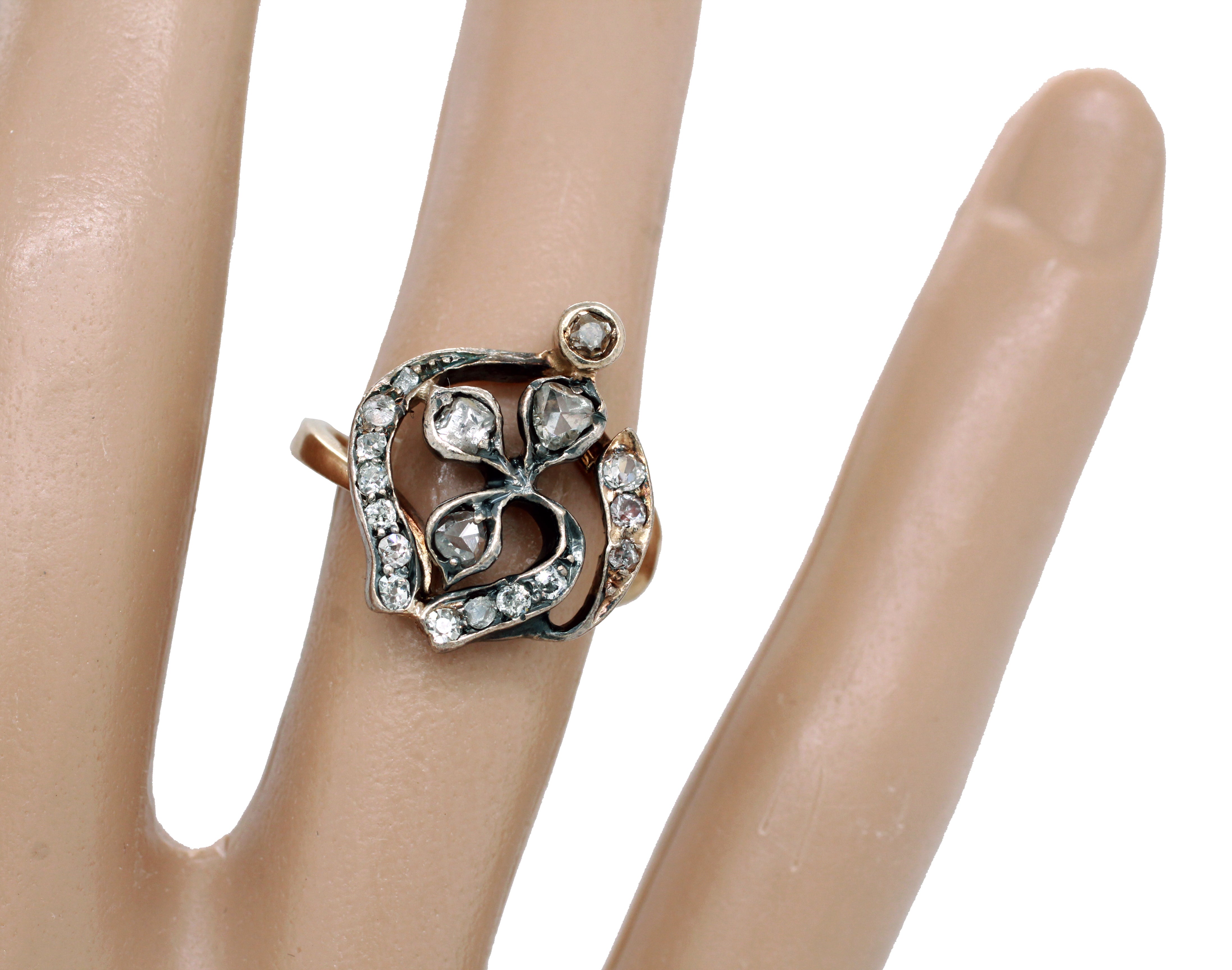 Victorian 0.75ctw Rose Cut Diamond Cocktail Ring - 14k Yellow Gold & Platinum