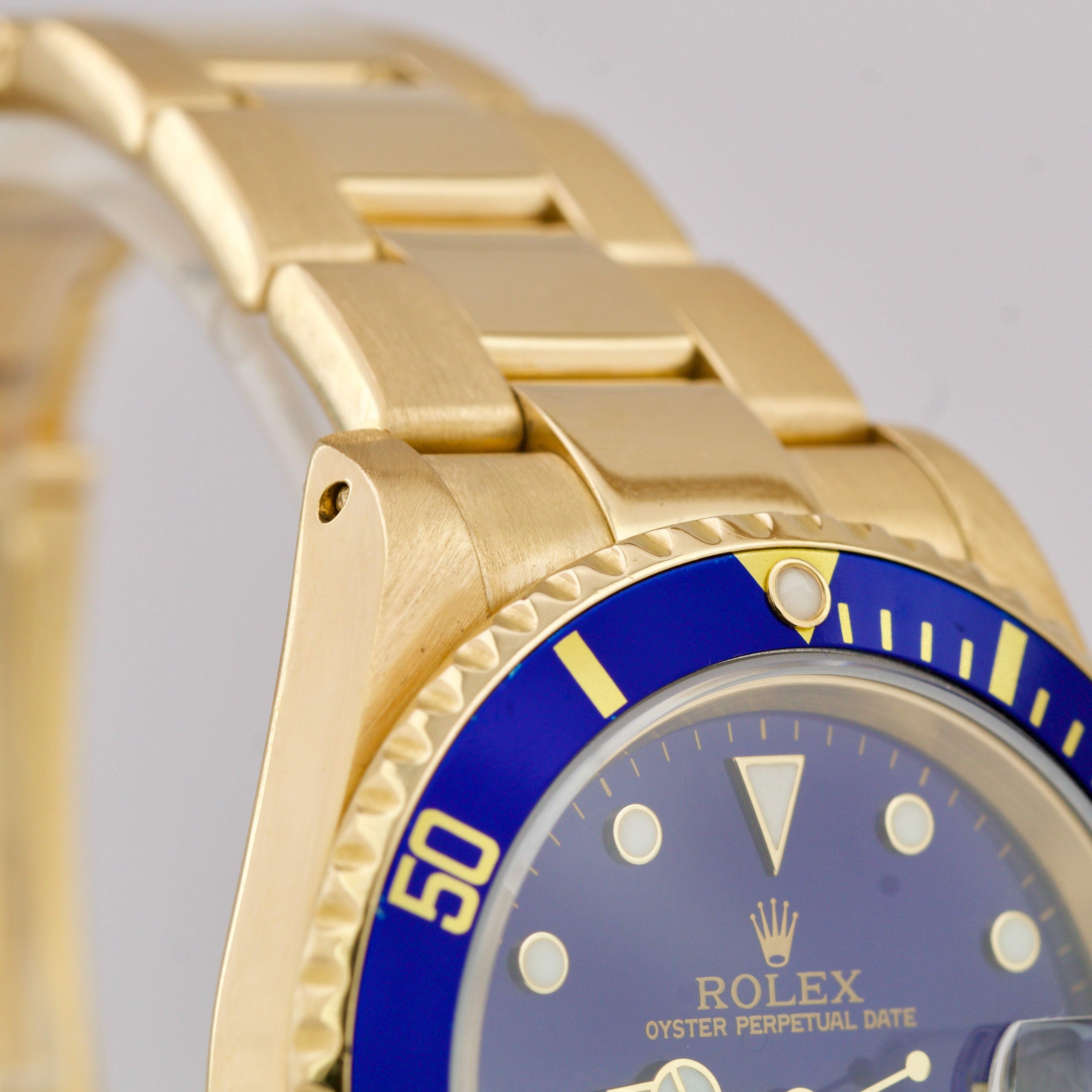 Rolex Submariner Date 18K Yellow Gold BLUE 40mm Automatic Dive 16618 Watch