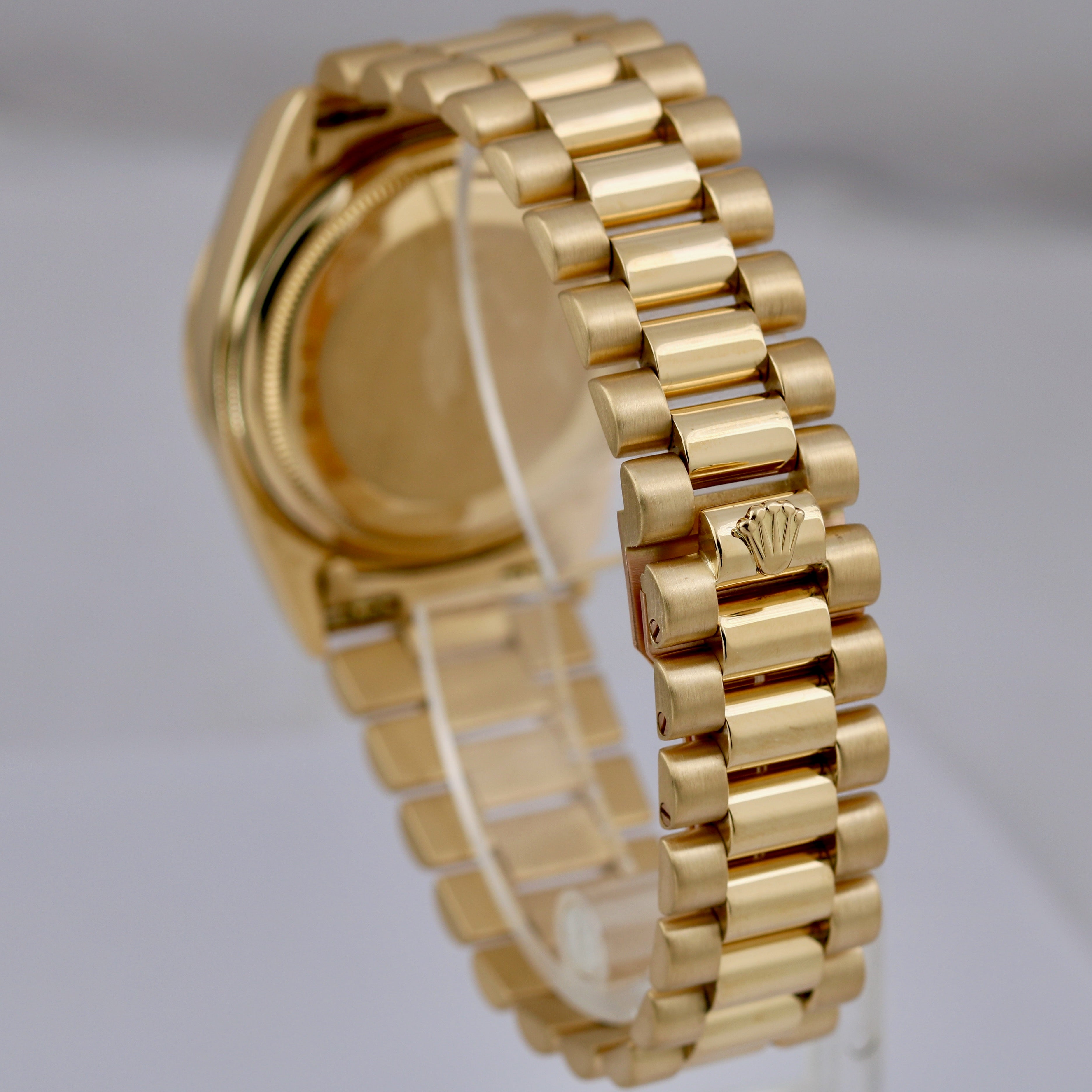 Rolex Day-Date President ONYX CHAMPAGNE 36mm Fluted 18K Yellow Gold 18038 Watch