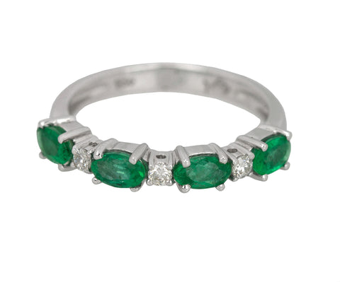 Ladies Vintage Estate 18K 750 White Gold 0.41ctw Emerald Diamond 3mm Band Ring