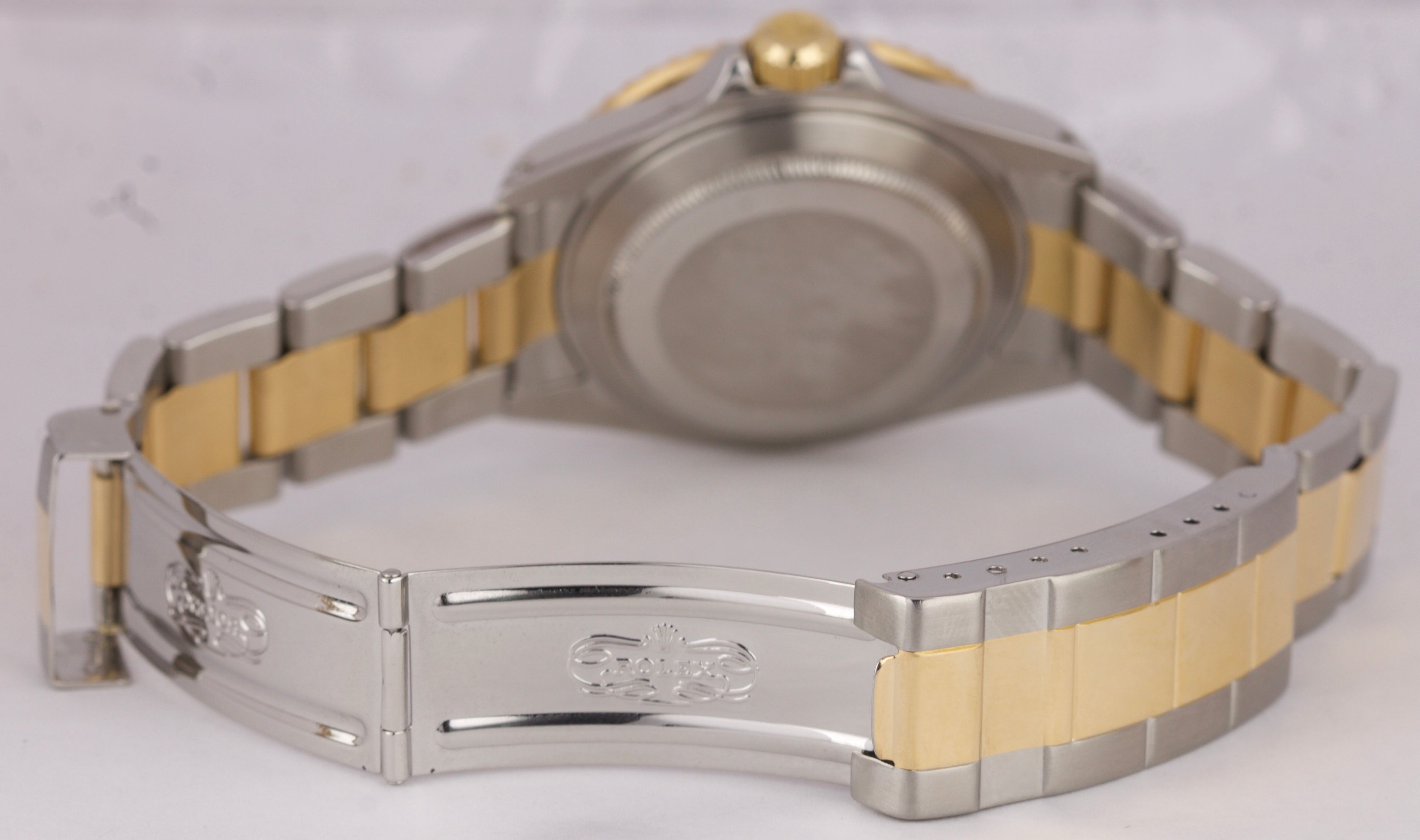 2000 Rolex Submariner Date 16613 Swiss Two-Tone Gold Stainless Blue Dive 40mm