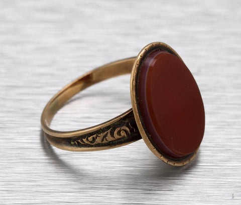 Ladies Vintage Estate 14K Yellow Gold Oval Carnelian Gemstone Cocktail Ring