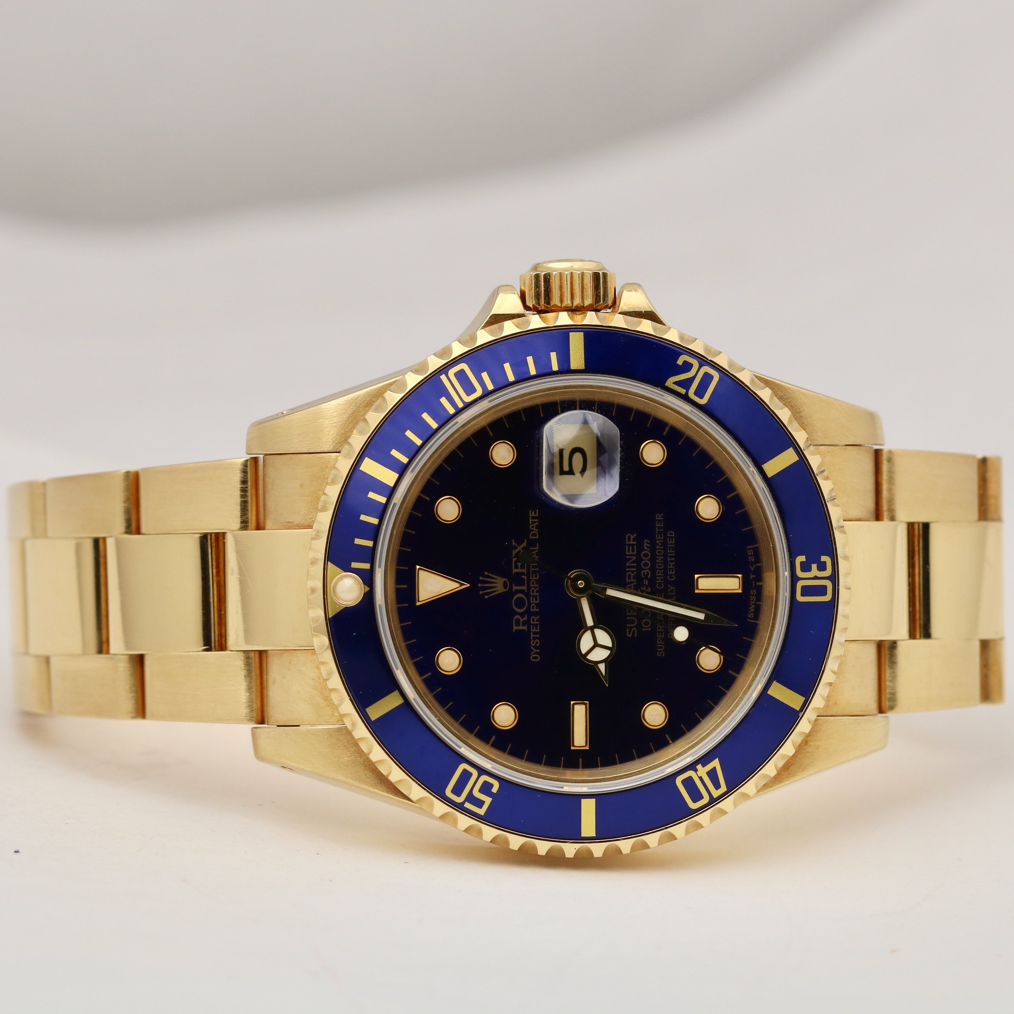 Rolex Submariner Date 18K Yellow Gold BLUE 40mm Automatic Dive 16618 Watch