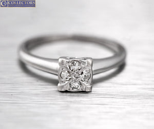 Lovely Ladies Vintage Estate 14K White Gold 0.12ctw Diamond Engagement Ring